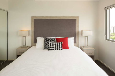 H On Smith Hotel - Lightning Ridge Tourism 6