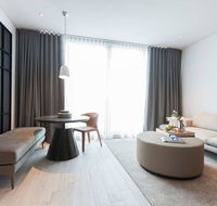 Skye Suites Green Square - Lightning Ridge Tourism