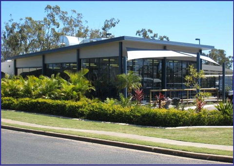 Vitrinite Village Of Middlemount - Lightning Ridge Tourism 2