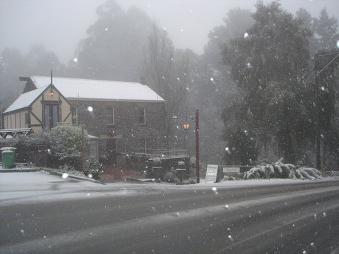 Adeline Bed & Breakfast - Lightning Ridge Tourism 1