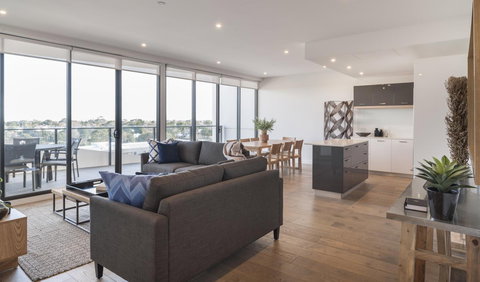 Sandy Hill Serviced Aparetments - Lightning Ridge Tourism 11