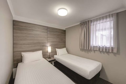 Adina Serviced Apartments James Court - Lightning Ridge Tourism 6