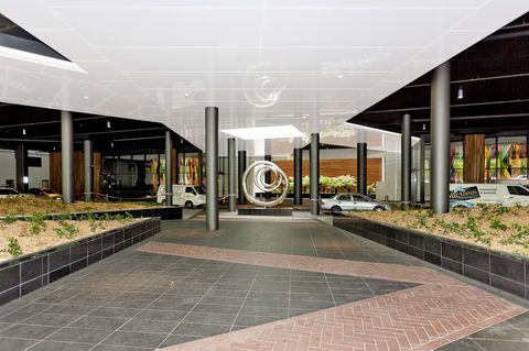 Astra Canberra Manhattan - Lightning Ridge Tourism 3