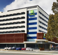 Holiday Inn Express Newcastle - Lightning Ridge Tourism