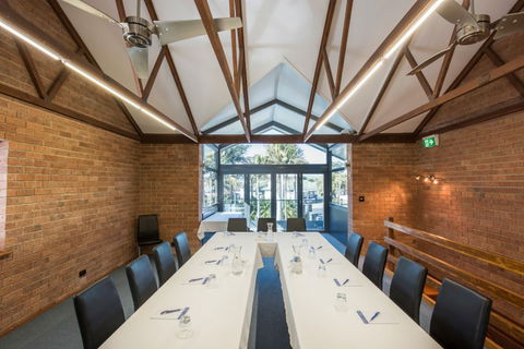 McLaren Vale Motel & Apartments - Lightning Ridge Tourism 2