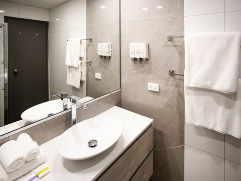 Mantra Bathurst - Lightning Ridge Tourism 2