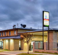 Aastro Dish Motor Inn - Lightning Ridge Tourism