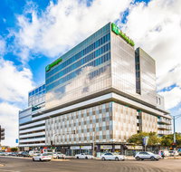Holiday Inn Werribee - Lightning Ridge Tourism
