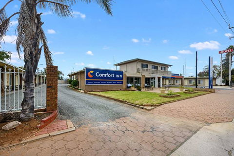Comfort Inn Flinders On Main - Lightning Ridge Tourism 0
