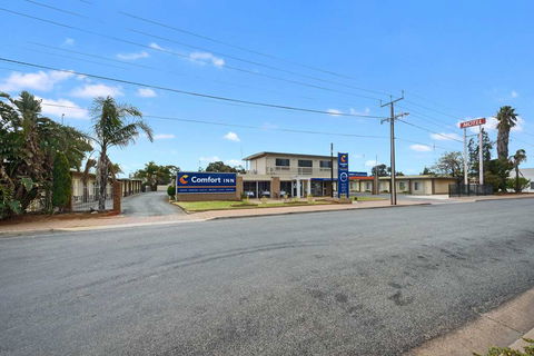 Comfort Inn Flinders On Main - Lightning Ridge Tourism 1