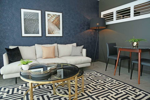 Alex Perry Hotel and Apartments - Lightning Ridge Tourism 6