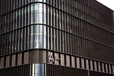 A By Adina Canberra - Lightning Ridge Tourism 1