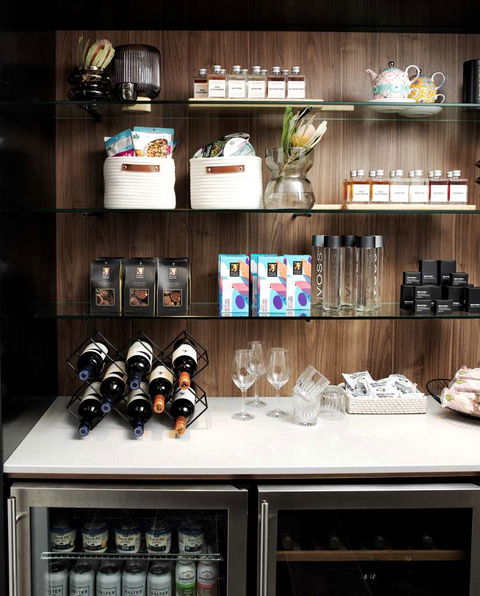 A By Adina Canberra - Lightning Ridge Tourism 16