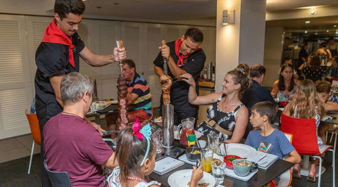 Pacific Hotel Cairns - Lightning Ridge Tourism 15