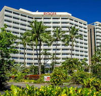 Rydges Esplanade Resort Cairns - Lightning Ridge Tourism