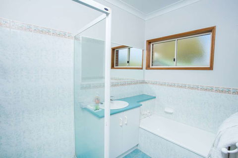 Federal Hotel, A Nightcap Hotel - Lightning Ridge Tourism 1