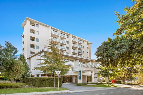 Adina Serviced Apts Canberra Dickson - Lightning Ridge Tourism 1