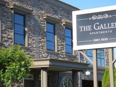 Gallery Apartments - Lightning Ridge Tourism 0