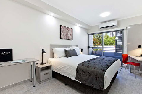 Argus Hotel Darwin - Lightning Ridge Tourism 2