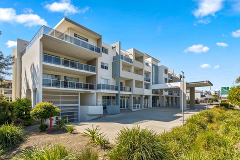 Quality Suites Pioneer Sands - Lightning Ridge Tourism 0