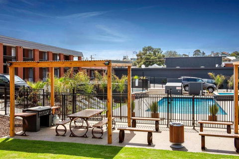Mid City Motel Warrnambool - Lightning Ridge Tourism 1