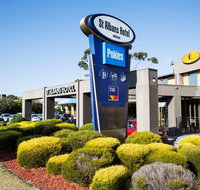 Nightcap at St Albans Hotel - Lightning Ridge Tourism