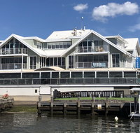 Williamstown Residences - Lightning Ridge Tourism