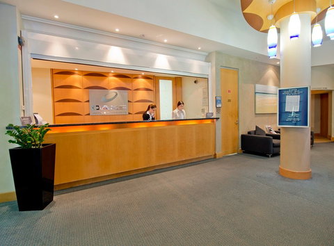 Oaks Waterfront Resort - Lightning Ridge Tourism 1