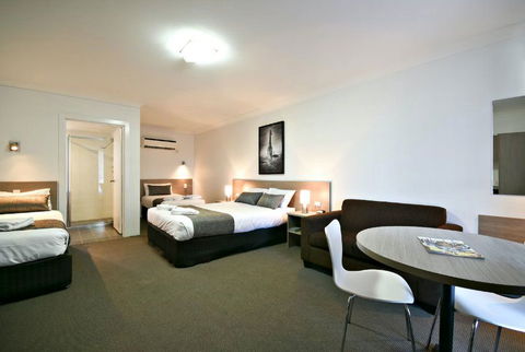 The Aberdeen Motel - Lightning Ridge Tourism 2
