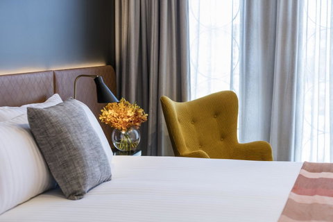 Vibe Hotel Canberra - Lightning Ridge Tourism 8