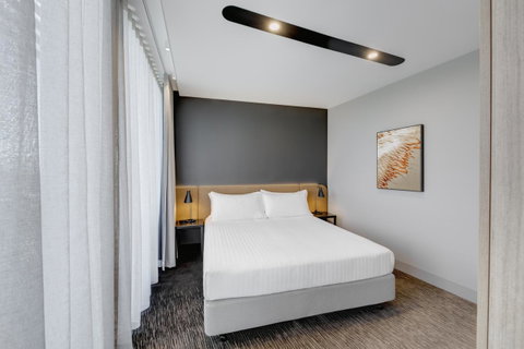 Vibe Hotel Canberra - Lightning Ridge Tourism 34