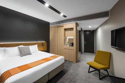 Vibe Hotel Canberra - Lightning Ridge Tourism 22