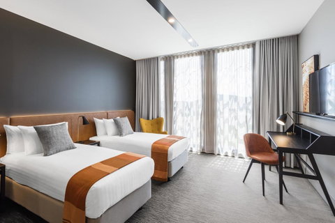 Vibe Hotel Canberra - Lightning Ridge Tourism 27