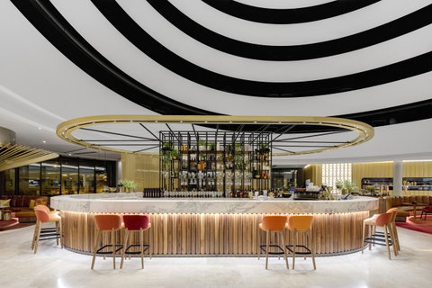 Vibe Hotel Canberra - Lightning Ridge Tourism 1