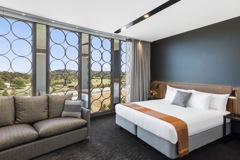 Vibe Hotel Canberra - Lightning Ridge Tourism 24
