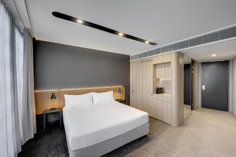 Vibe Hotel Canberra - Lightning Ridge Tourism 11