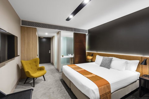 Vibe Hotel Canberra - Lightning Ridge Tourism 26