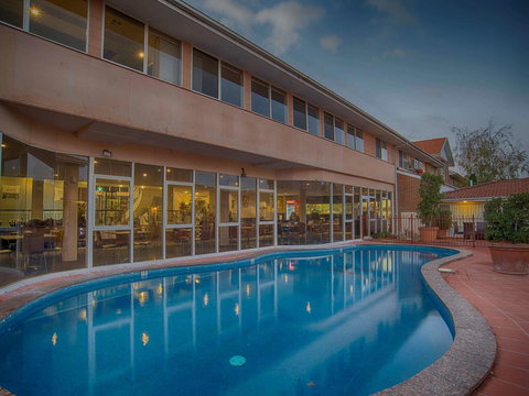 Ibis Styles Canberra - Lightning Ridge Tourism 43