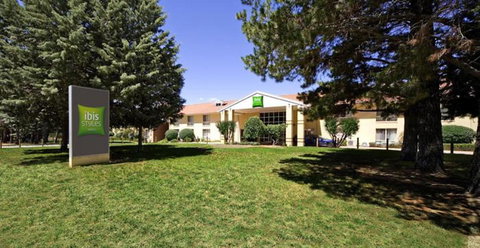 Ibis Styles Canberra - Lightning Ridge Tourism 7