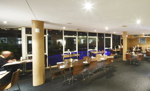 Ibis Styles Canberra - Lightning Ridge Tourism 21