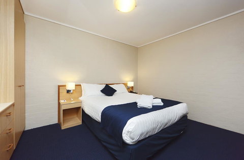 Ibis Styles Canberra - Lightning Ridge Tourism 29