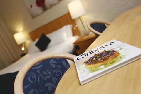 Ibis Styles Canberra - Lightning Ridge Tourism 10