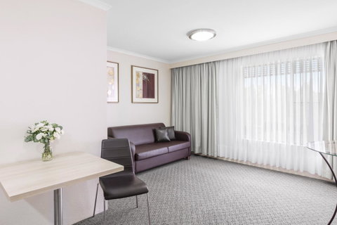 Garden City Hotel, Best Western Signature Collection - Lightning Ridge Tourism 16