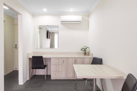 Garden City Hotel, Best Western Signature Collection - Lightning Ridge Tourism 19