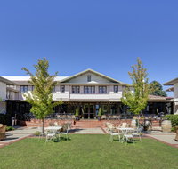 Hotel Kurrajong Canberra - Lightning Ridge Tourism