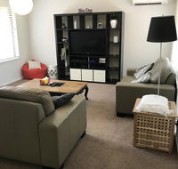 Central Tranquility Heart of Orange - Lightning Ridge Tourism