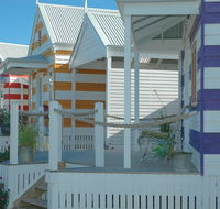 Beach Huts Middleton - Lightning Ridge Tourism