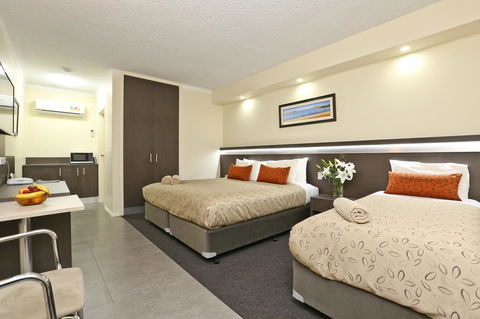 Morphettville Motor Inn - Lightning Ridge Tourism 13