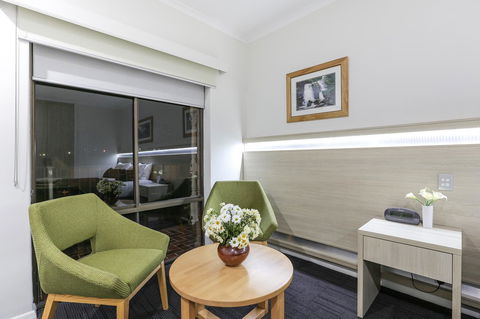 Morphettville Motor Inn - Lightning Ridge Tourism 2