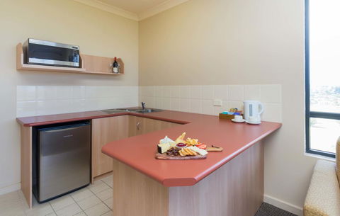 McCracken Country Club - Lightning Ridge Tourism 18